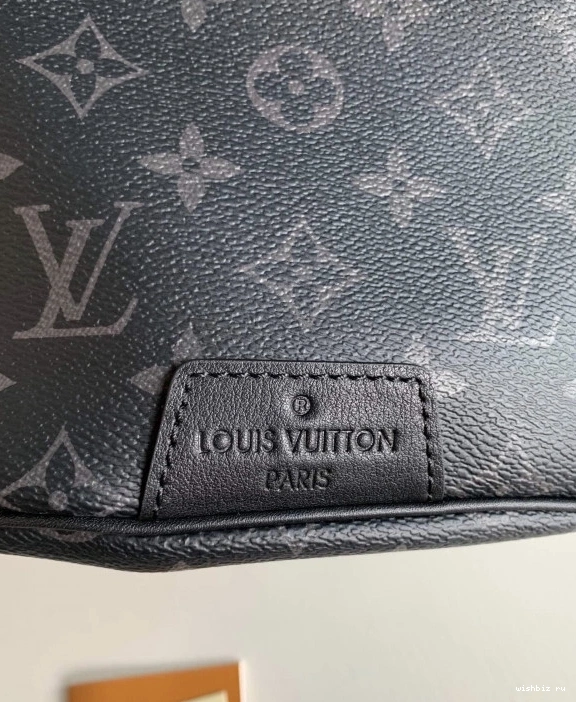 WIS DISCOVERY VUITTON LOUIS BUMBAG 0126